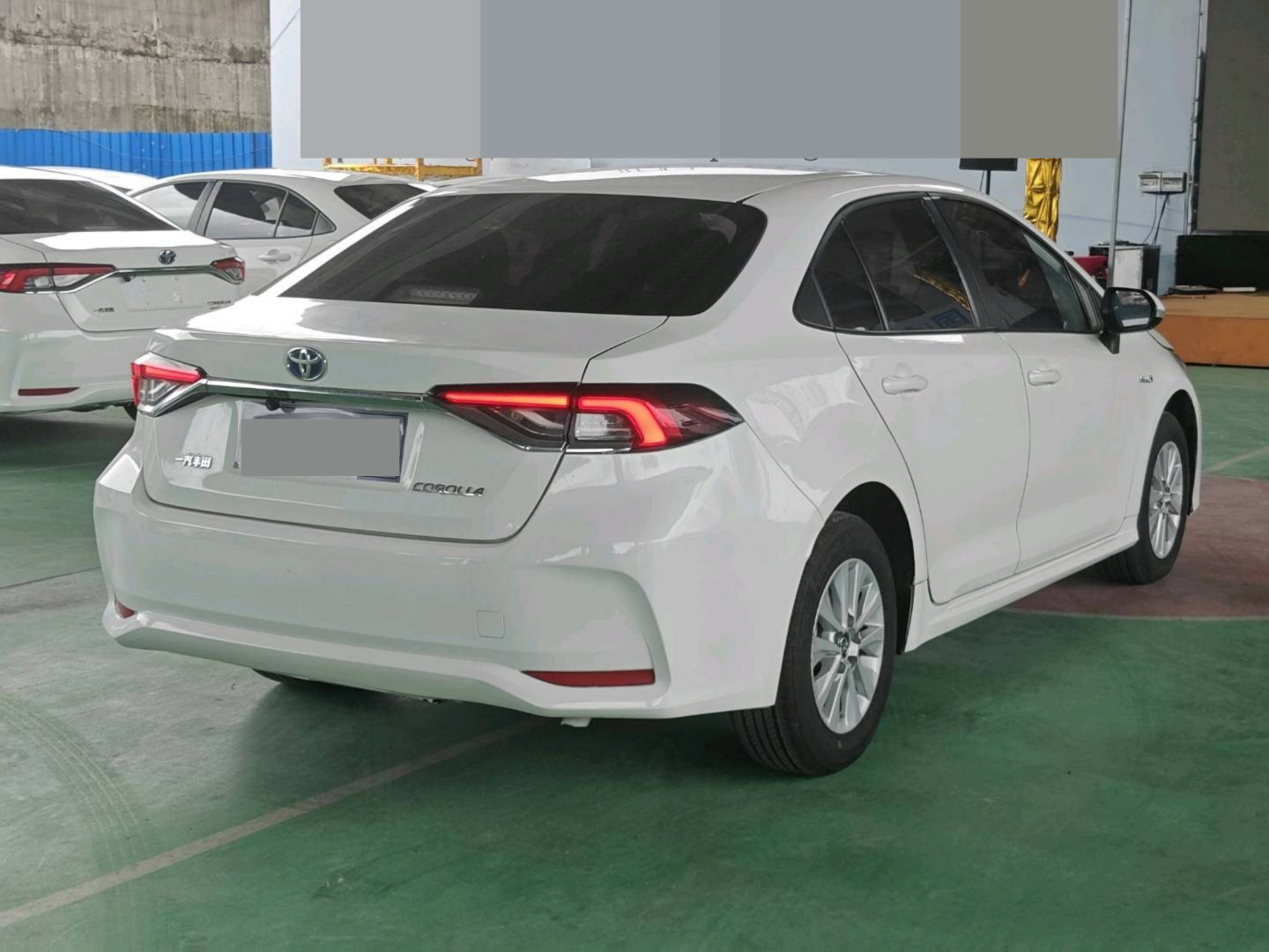 2023 Toyota Corolla Hybrid — photo 12