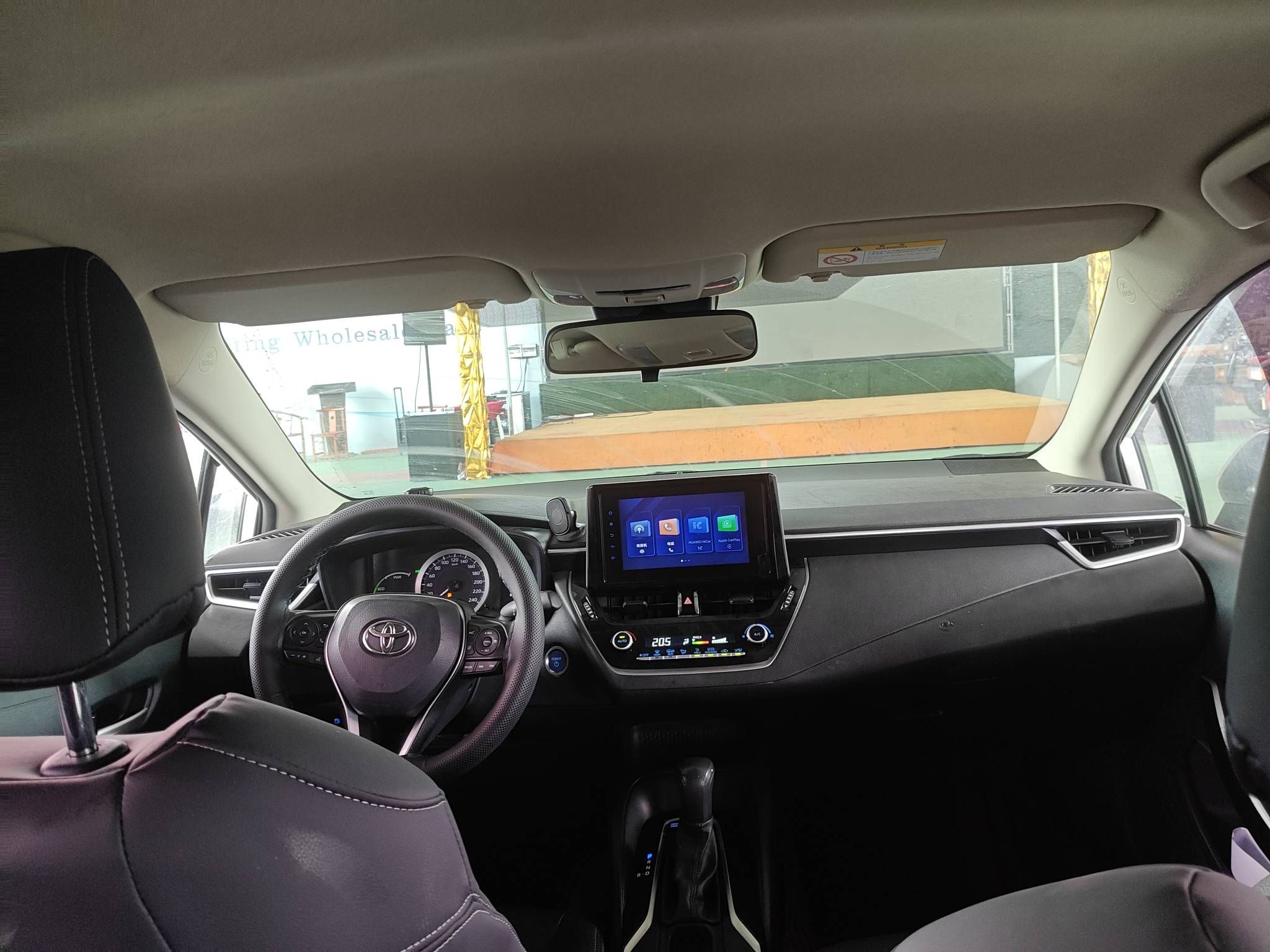 2023 Toyota Corolla Hybrid — photo 3