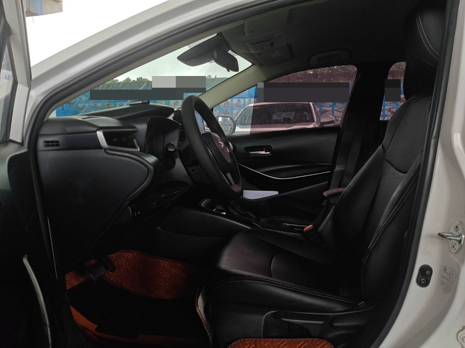 2023 Toyota Corolla Hybrid — photo 7