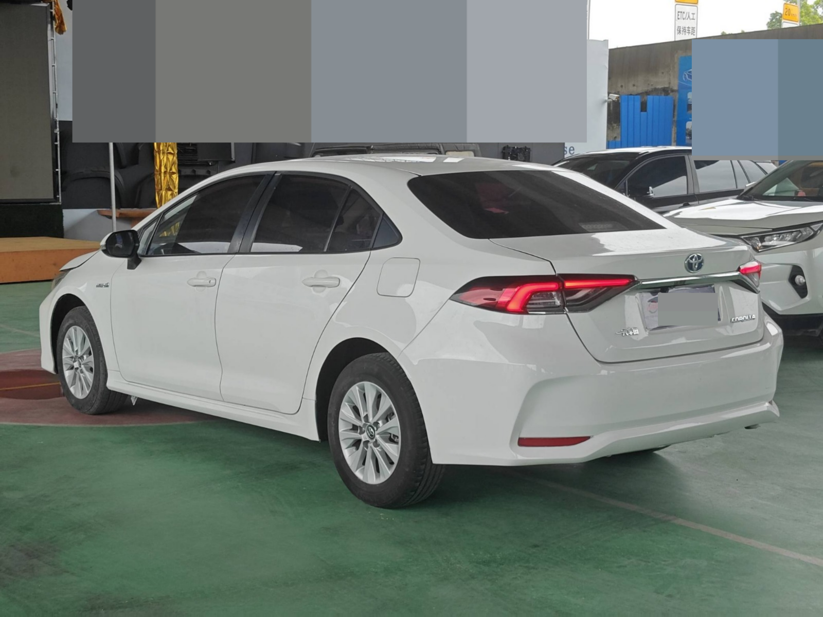 2023 Toyota Corolla Hybrid — photo 9