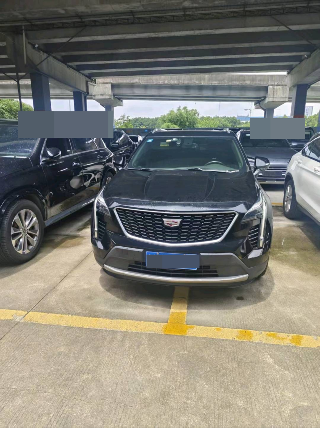 2020 Cadillac XT4 — photo 2