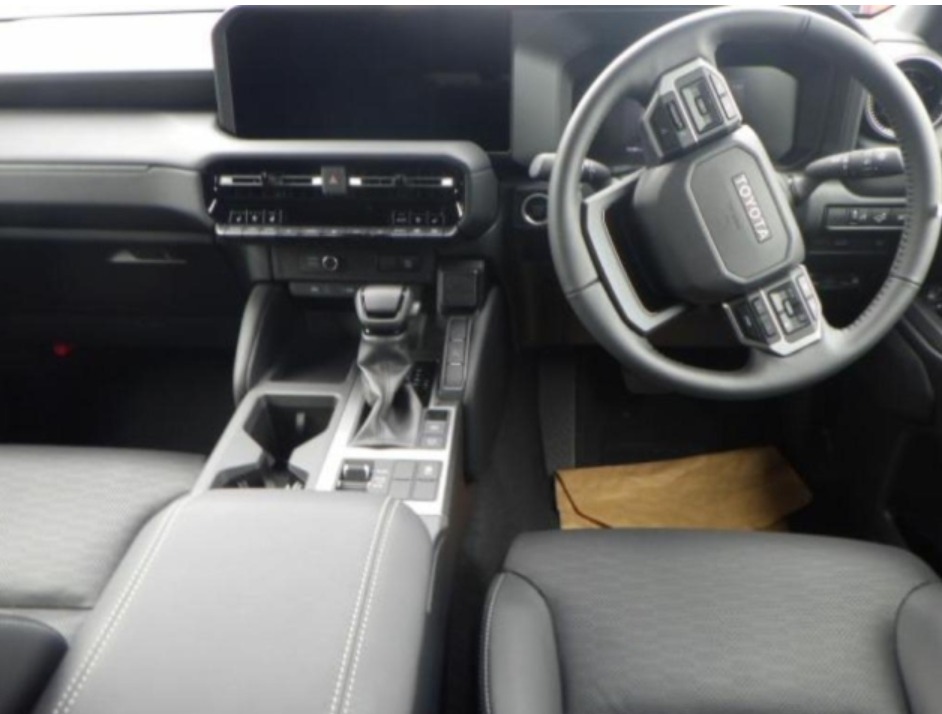 2025 Toyota Land Cruiser Wagon TRJ250W-0014581 VX — photo 4