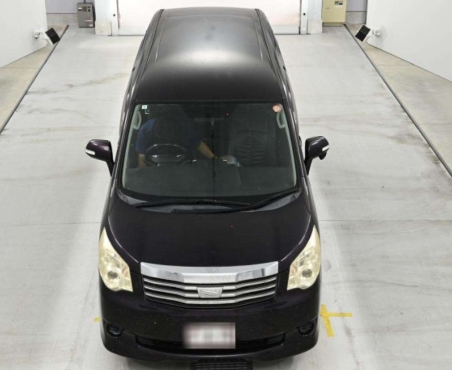 2013 Toyota Noah X Gｴﾃﾞｨｼｮﾝ — photo 8