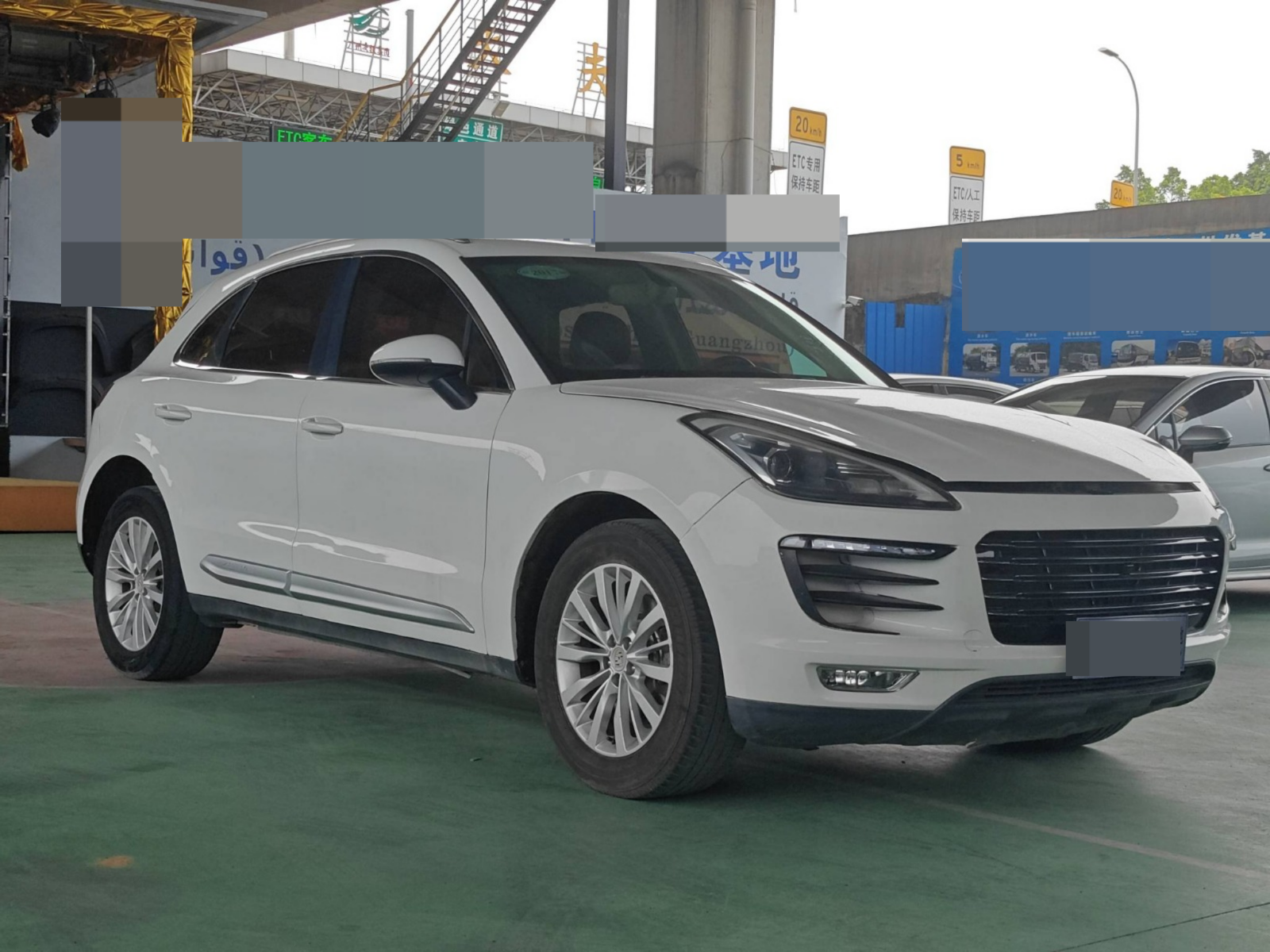2017 Zotye SR9 Deformation Edition — photo 12
