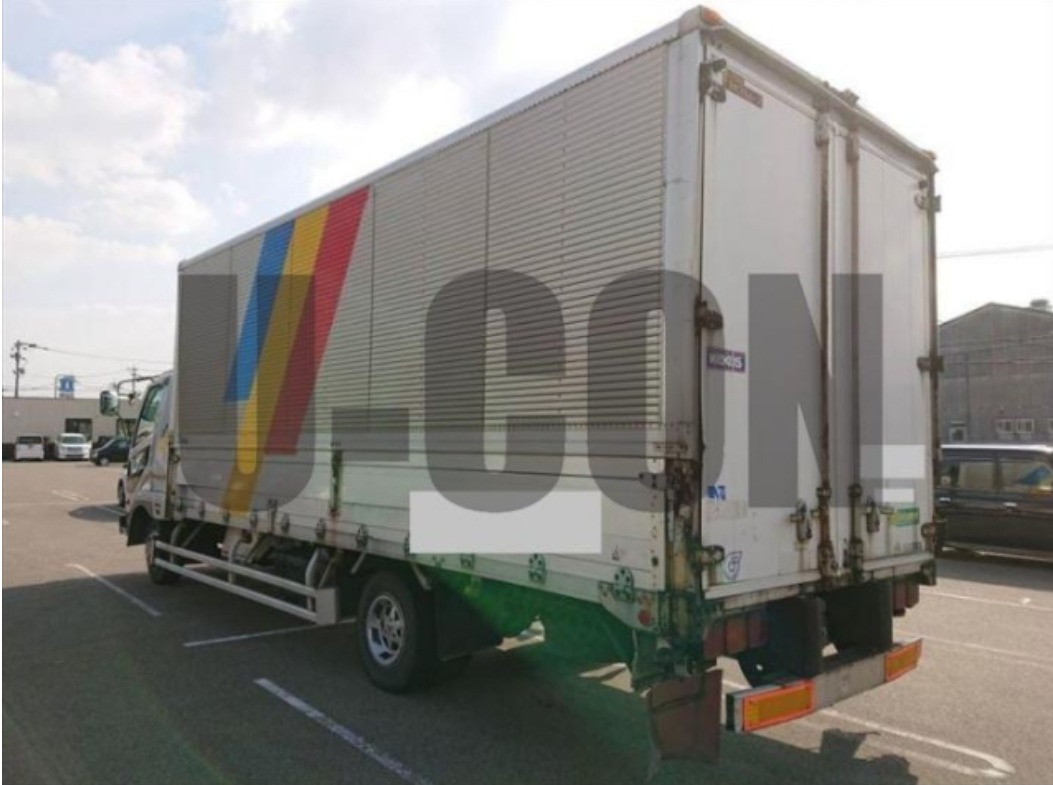 2014 Mitsubishi Fuso — photo 9