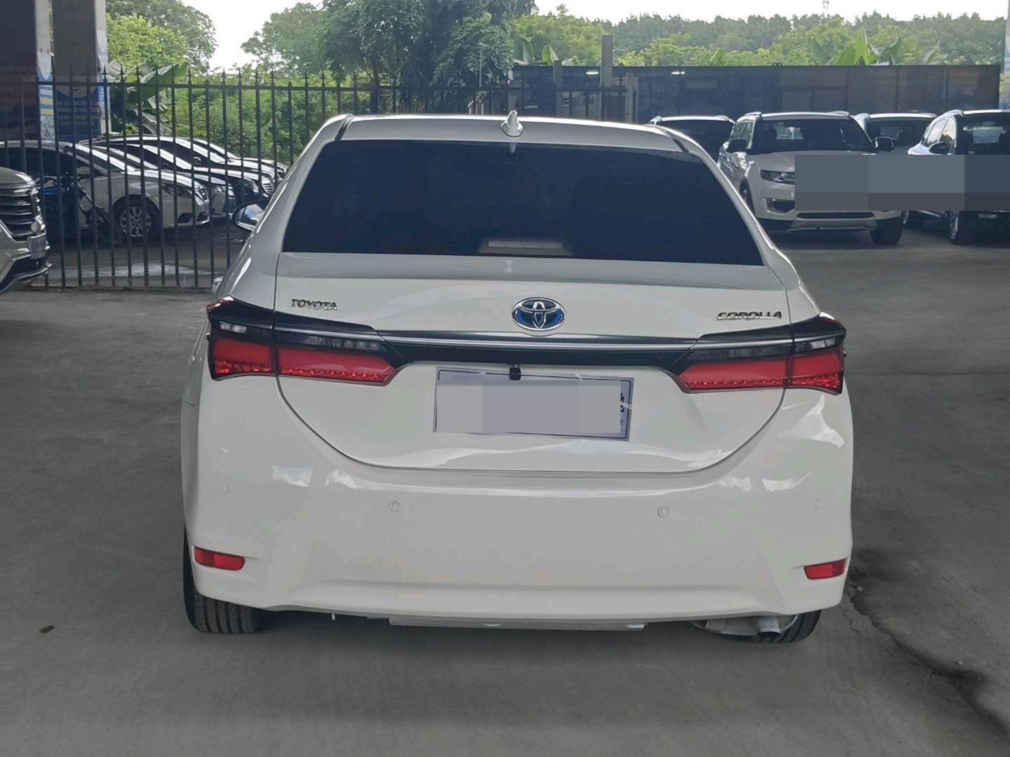 2018 Toyota Corolla Hybrid — photo 6