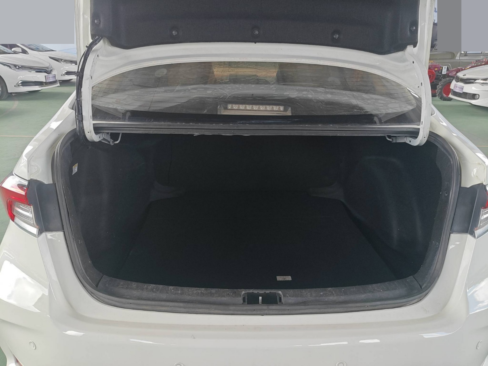 2019 Toyota Corolla Hybrid — photo 8