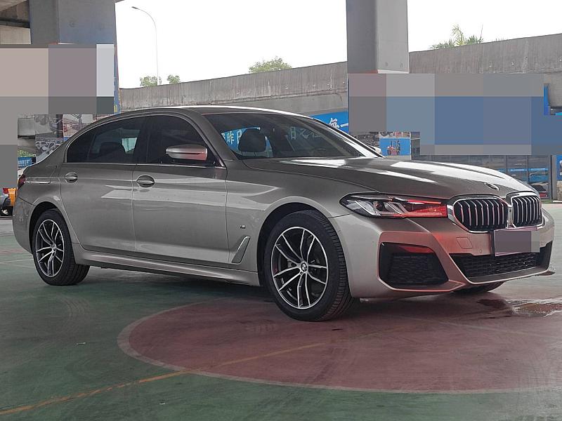 2021 BMW 525Li Luxury Edition