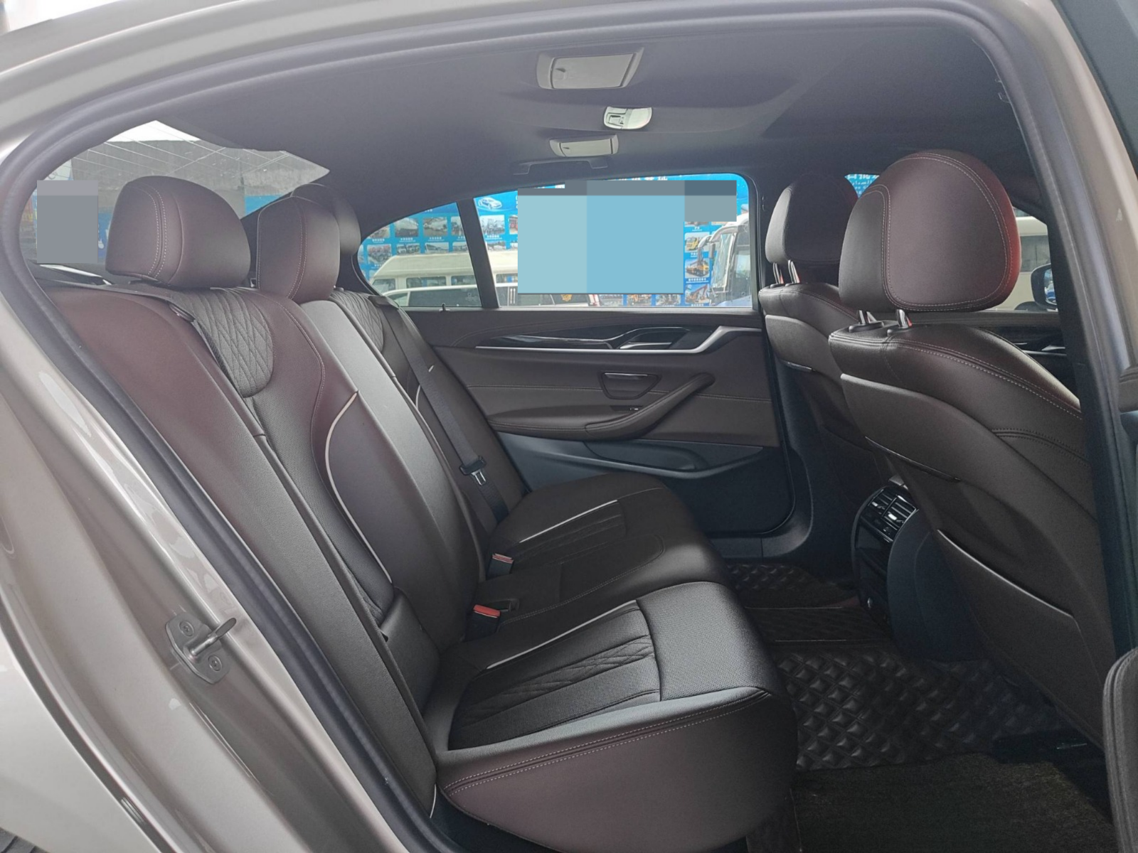 2021 BMW 525Li Luxury Edition — photo 6