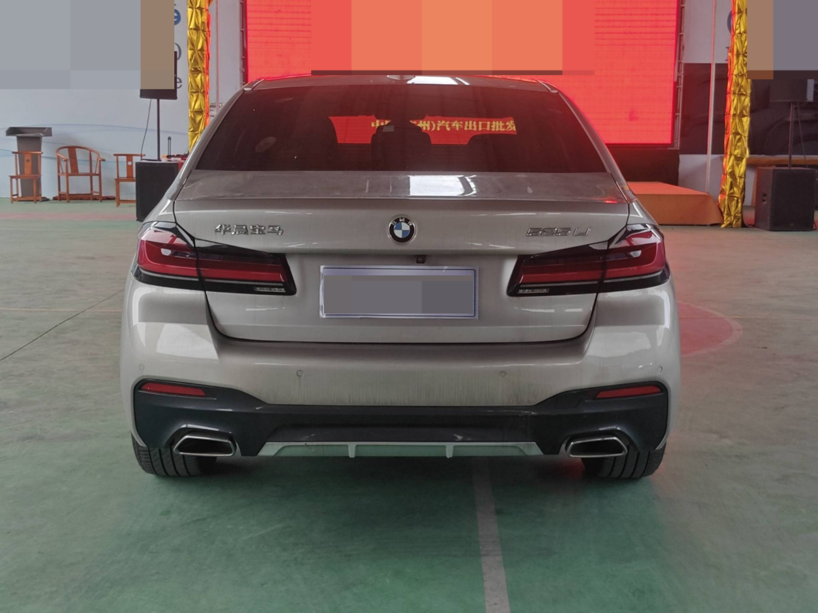 2021 BMW 525Li Luxury Edition — photo 8