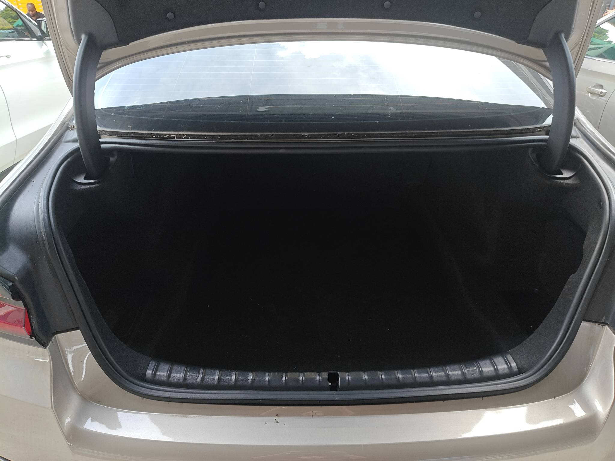 2021 BMW 525Li Luxury Edition — photo 10