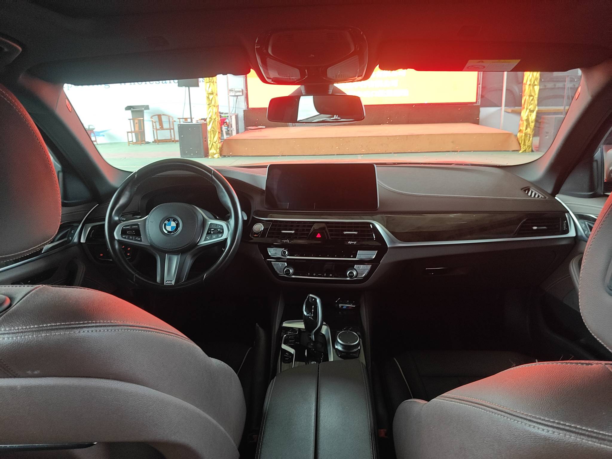 2021 BMW 525Li Luxury Edition — photo 11