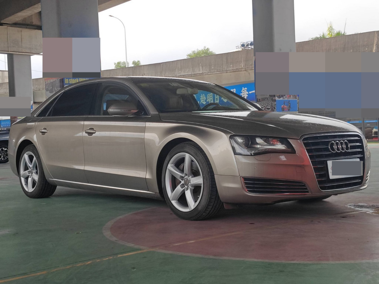 2013 Audi A8L quattro Luxury Edition