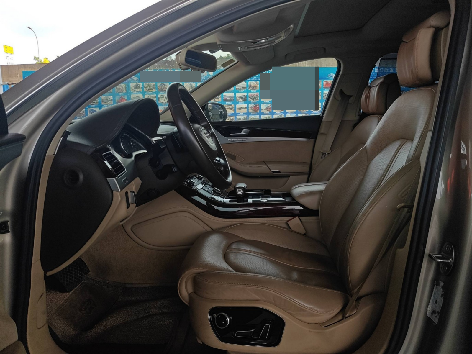 2013 Audi A8L quattro Luxury Edition — photo 6