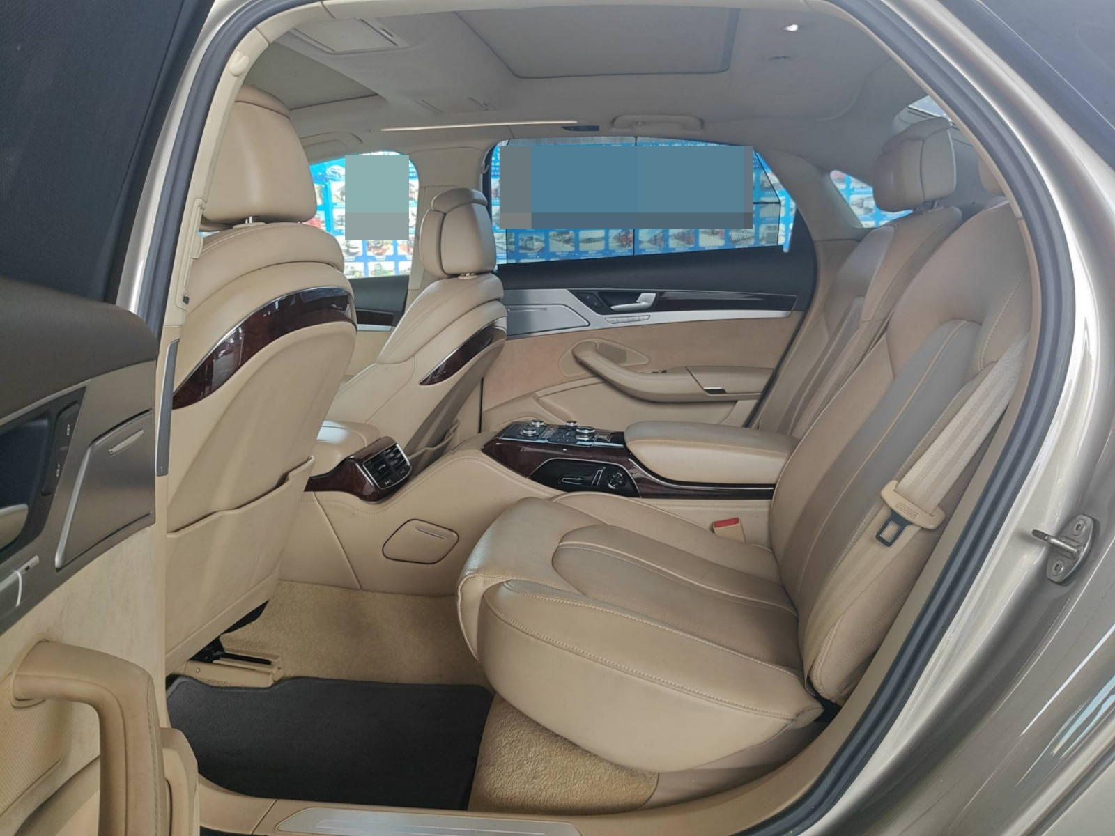 2013 Audi A8L quattro Luxury Edition — photo 7