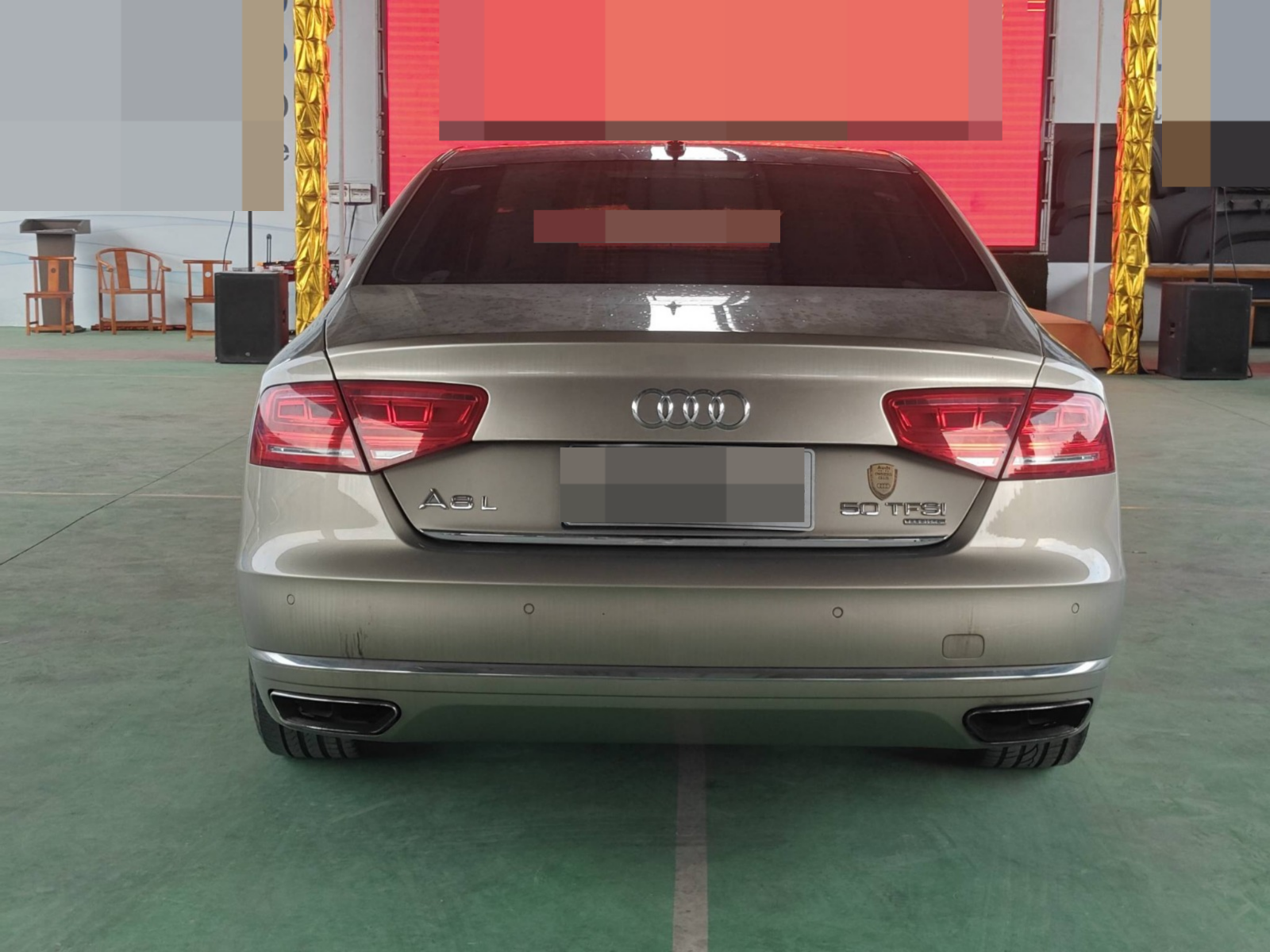 2013 Audi A8L quattro Luxury Edition — photo 10