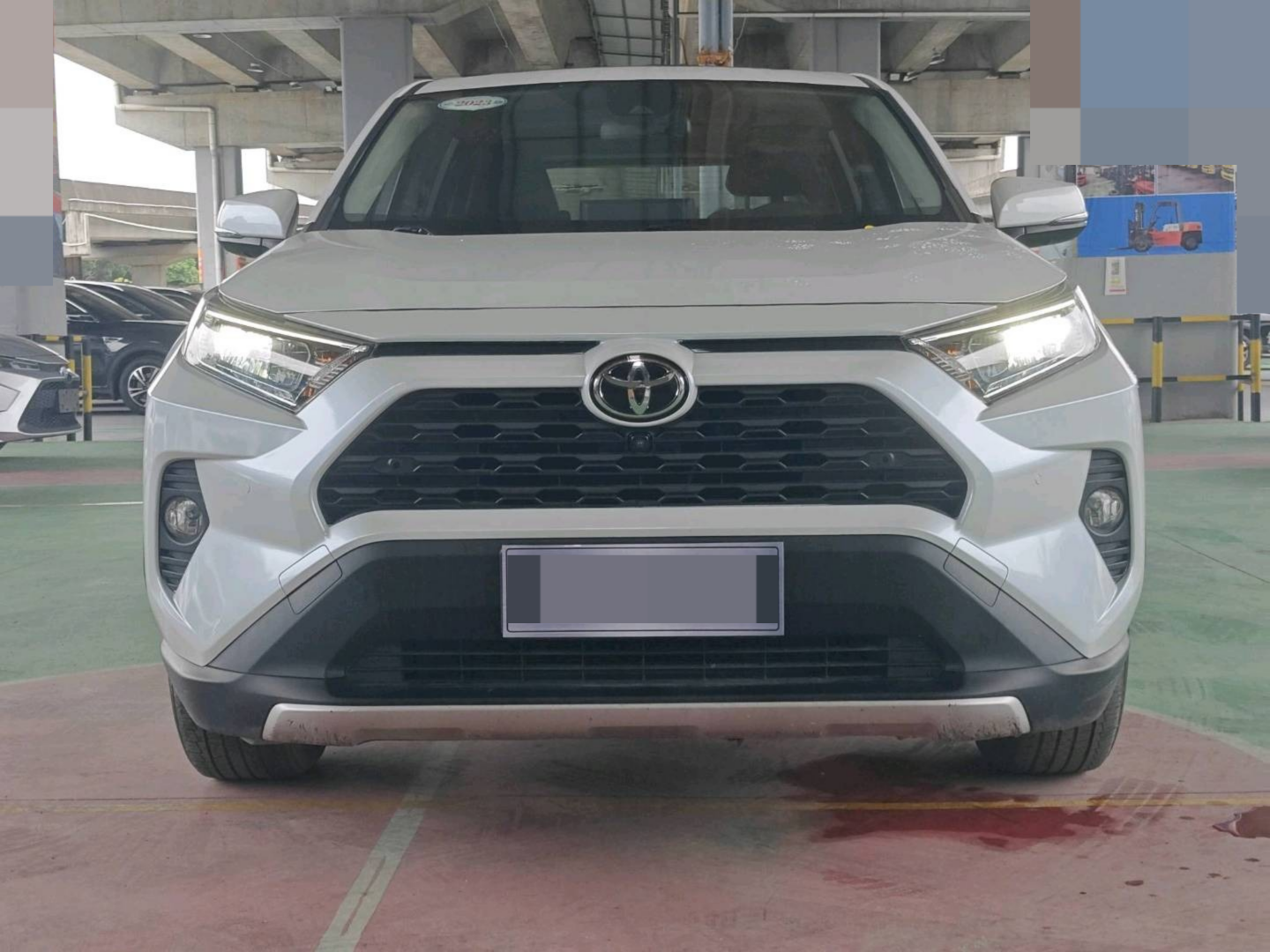 2023 Toyota RAV4 Fashion Edition — photo 4