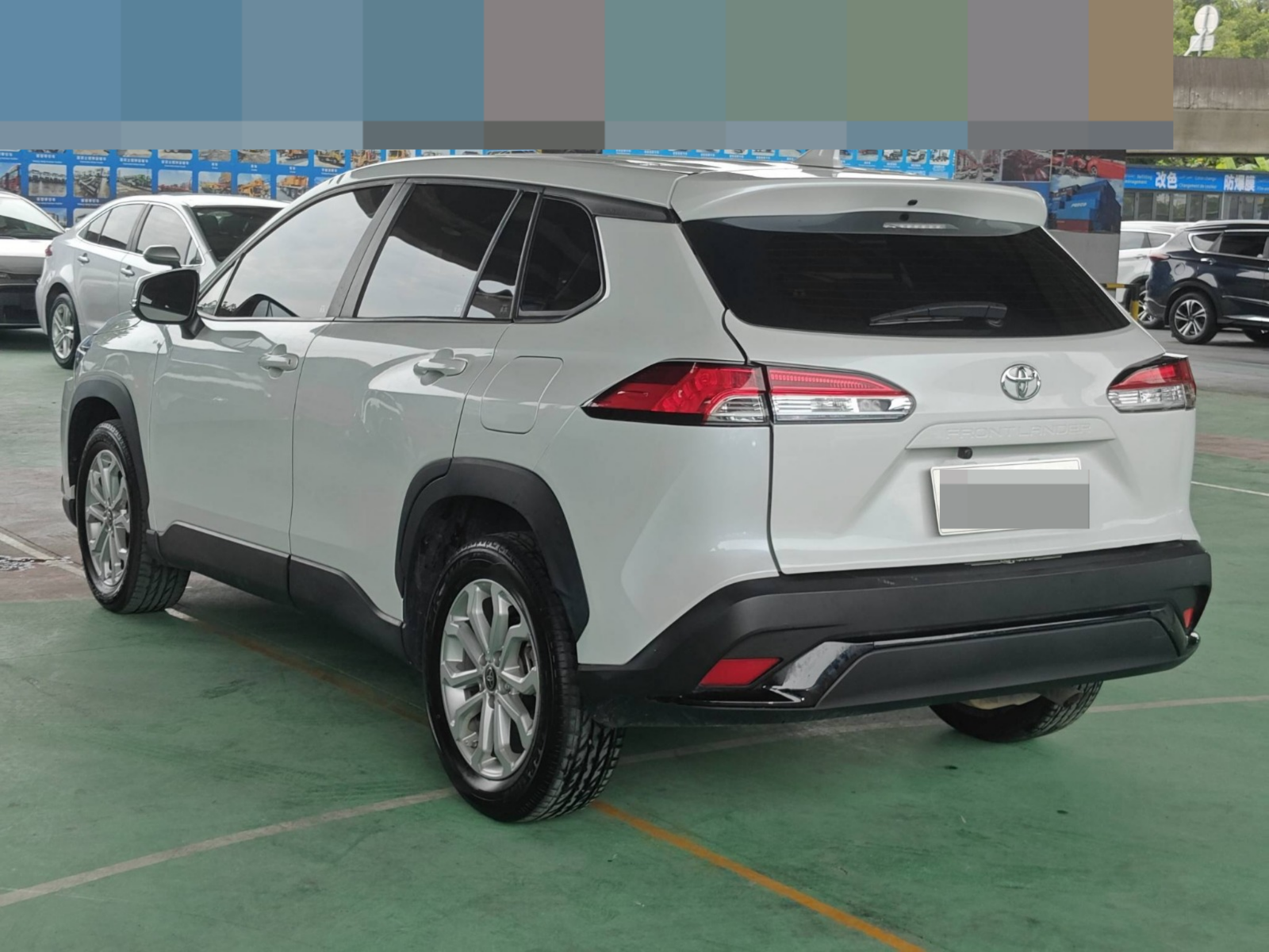 2024 Toyota Frontlander Luxury Edition — photo 8