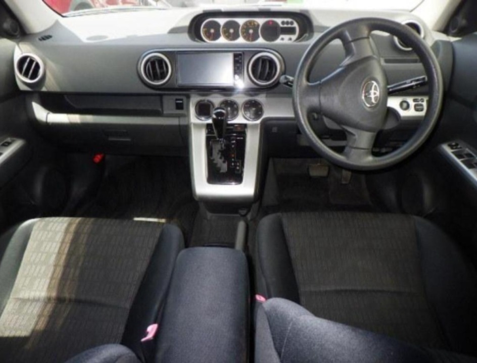2010 TOYOTA COROLLA RUMION NZE151N — photo 4