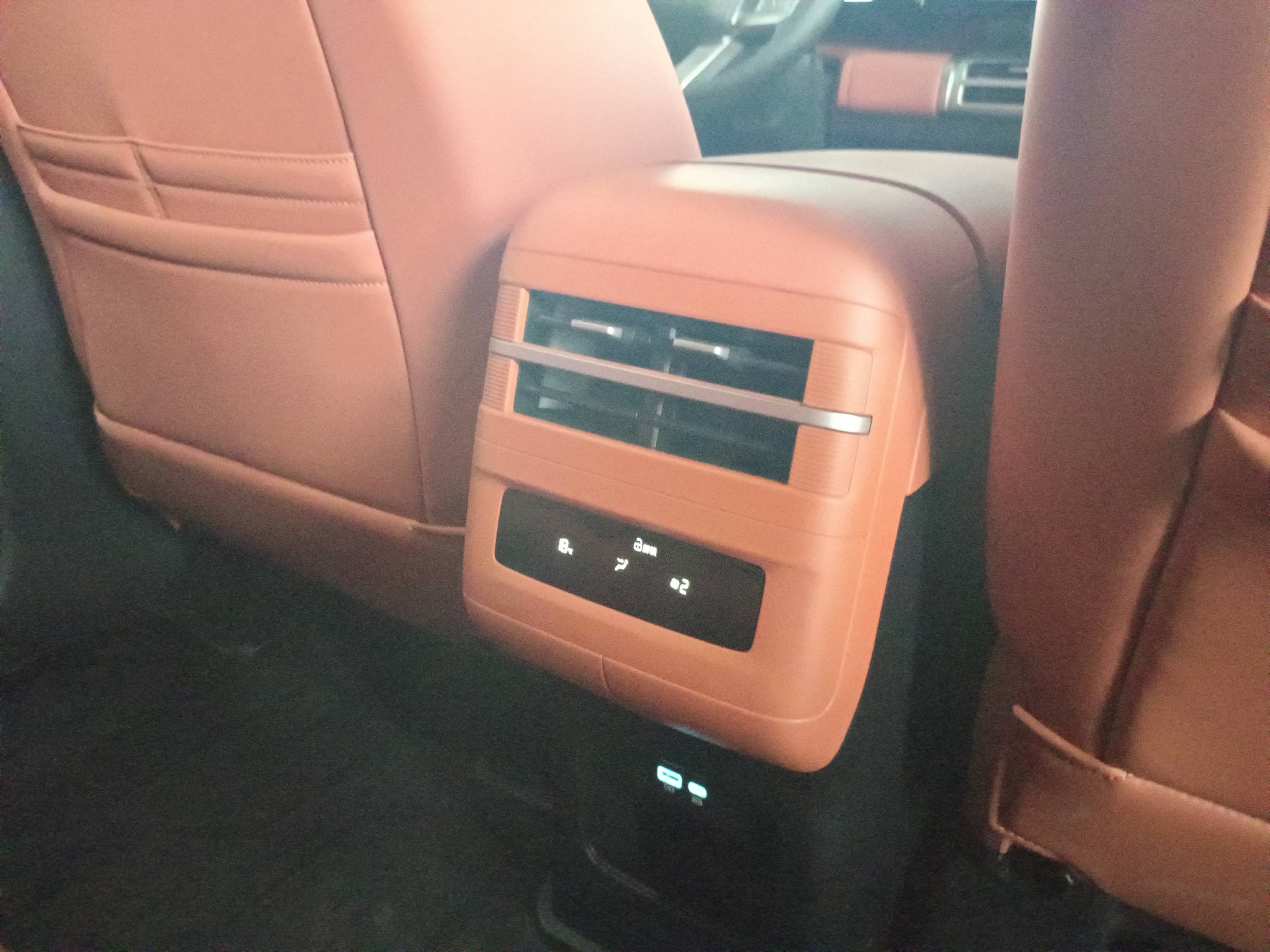 2026 Fang Cheng Bao（BYD） Titanium 7 — photo 14