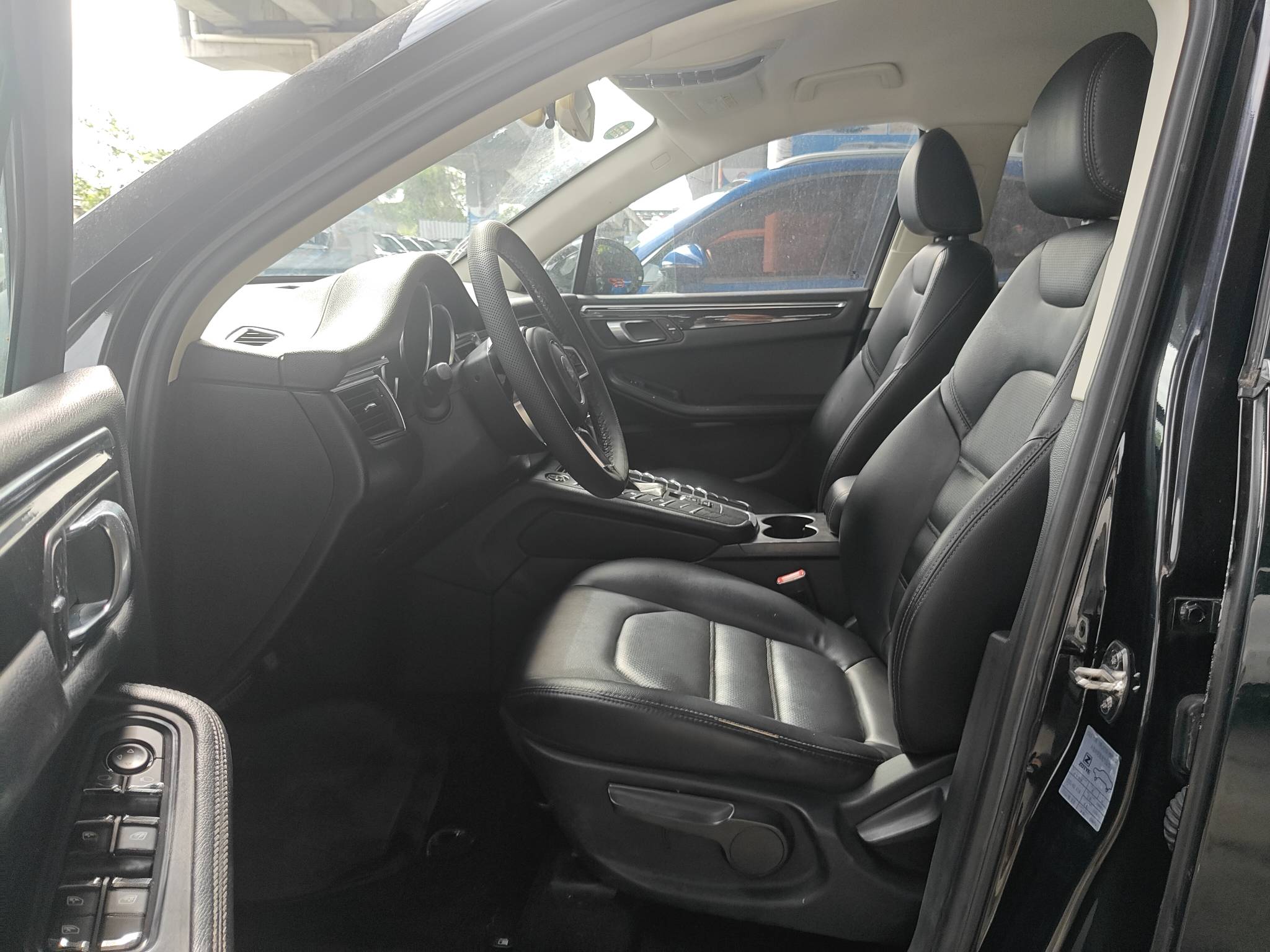 2017 Zotye SR9 — photo 2