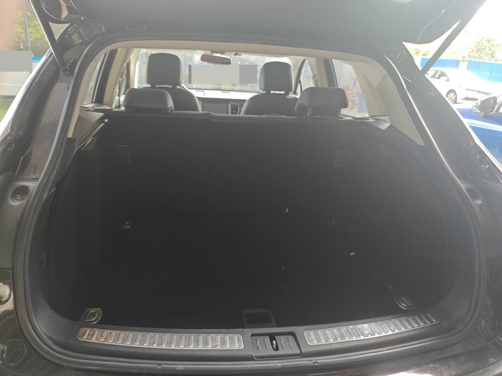 2017 Zotye SR9 — photo 6