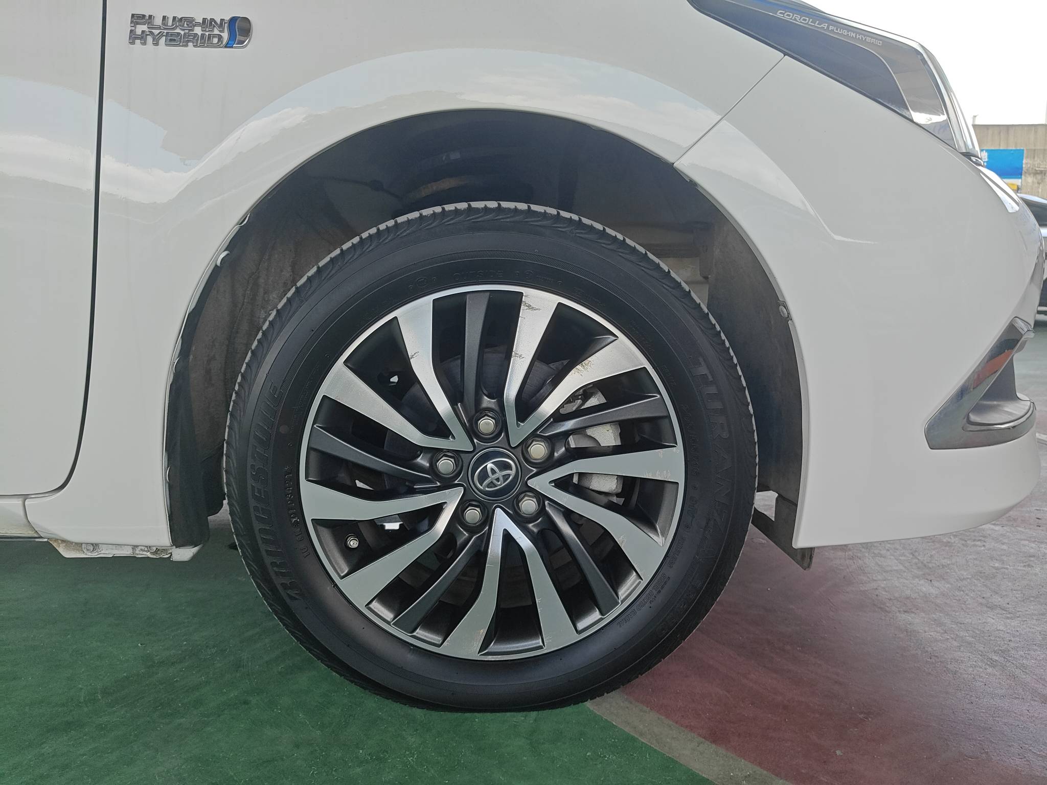 2021 Toyota Corolla Hybrid E+ — photo 2