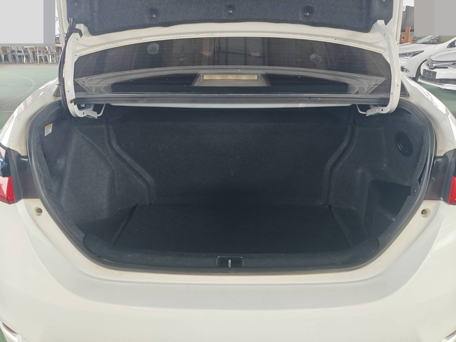 2021 Toyota Corolla Hybrid E+ — photo 7
