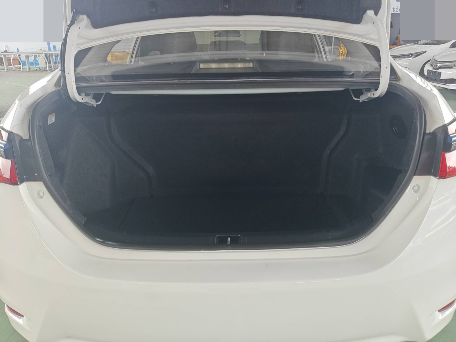 2021 Toyota Corolla Hybrid E+ — photo 6