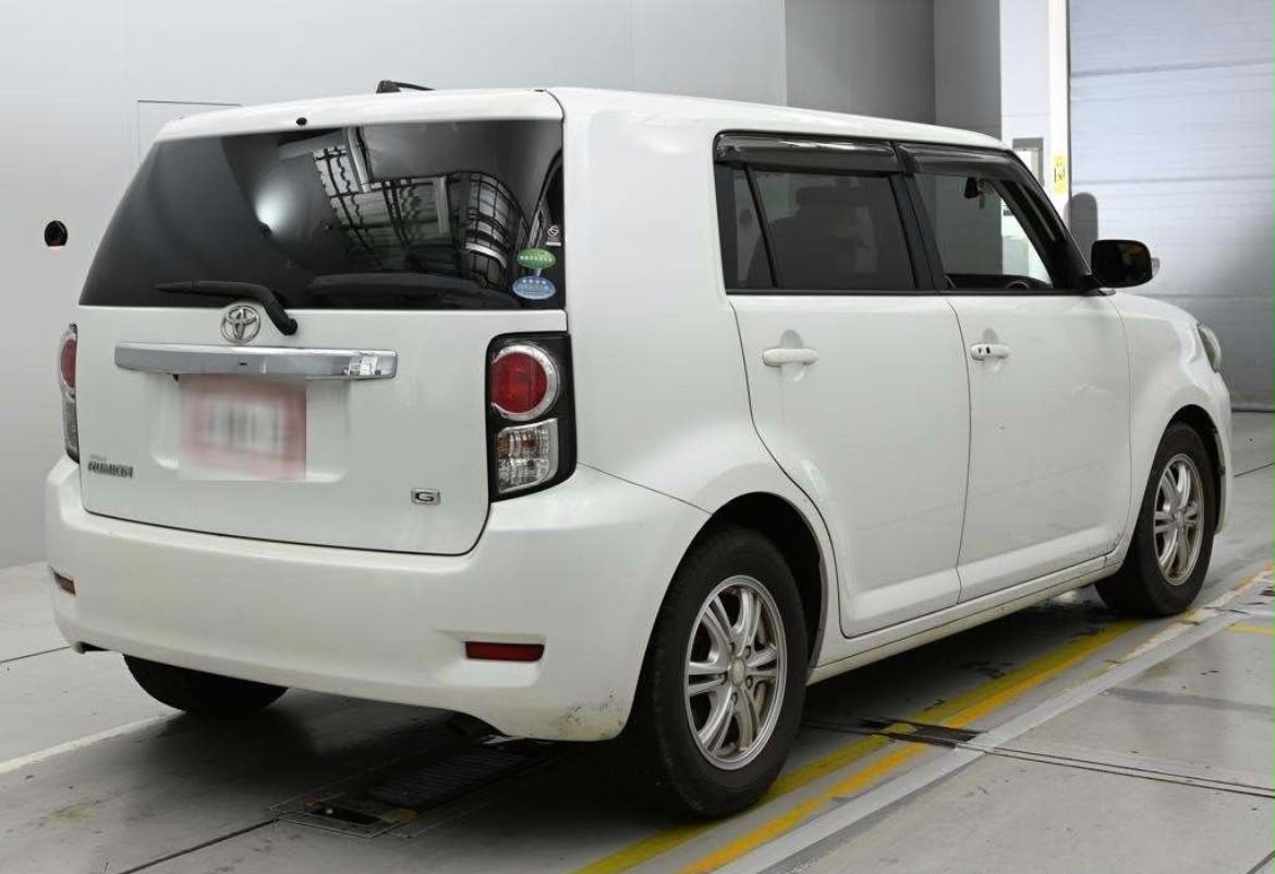 2013 Toyota Corolla Rumion — photo 8