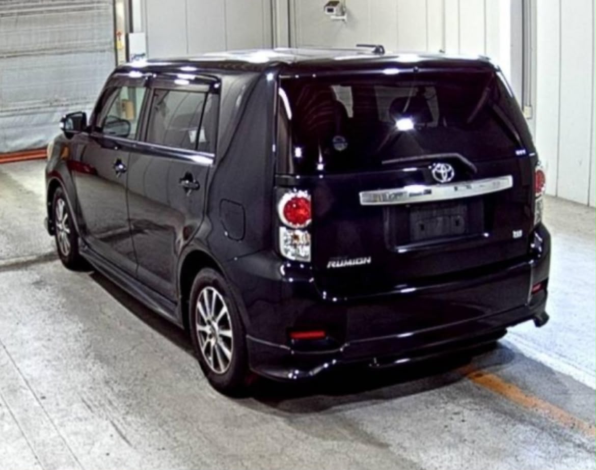 2012 Toyota Corolla Rumion — photo 4