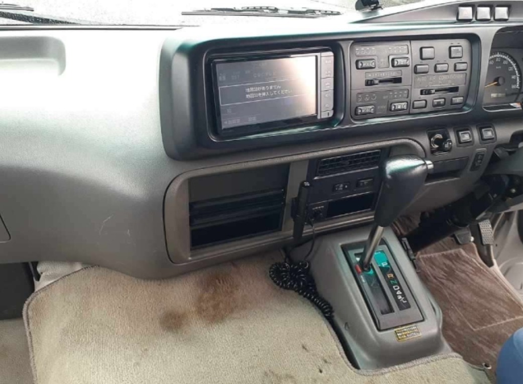 2016 Toyota Coaster — photo 2