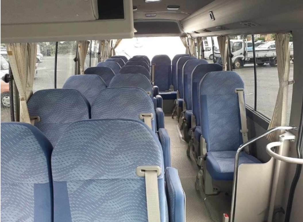 2016 Toyota Coaster — photo 5