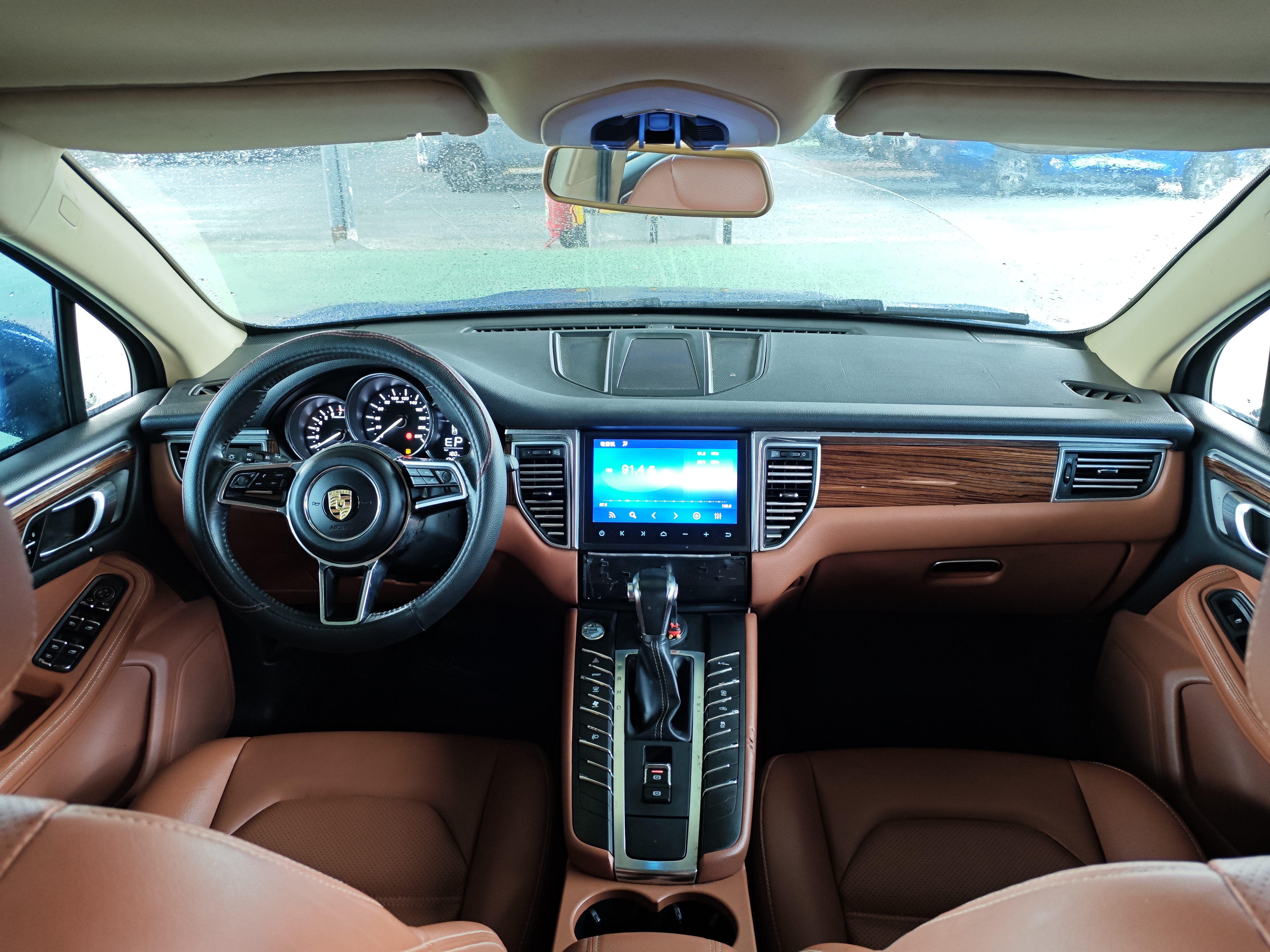 2017 Zotye SR9 — photo 4