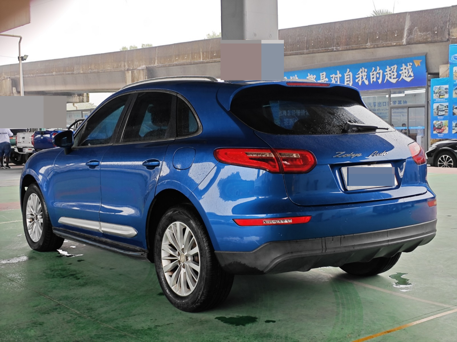 2017 Zotye SR9 — photo 8