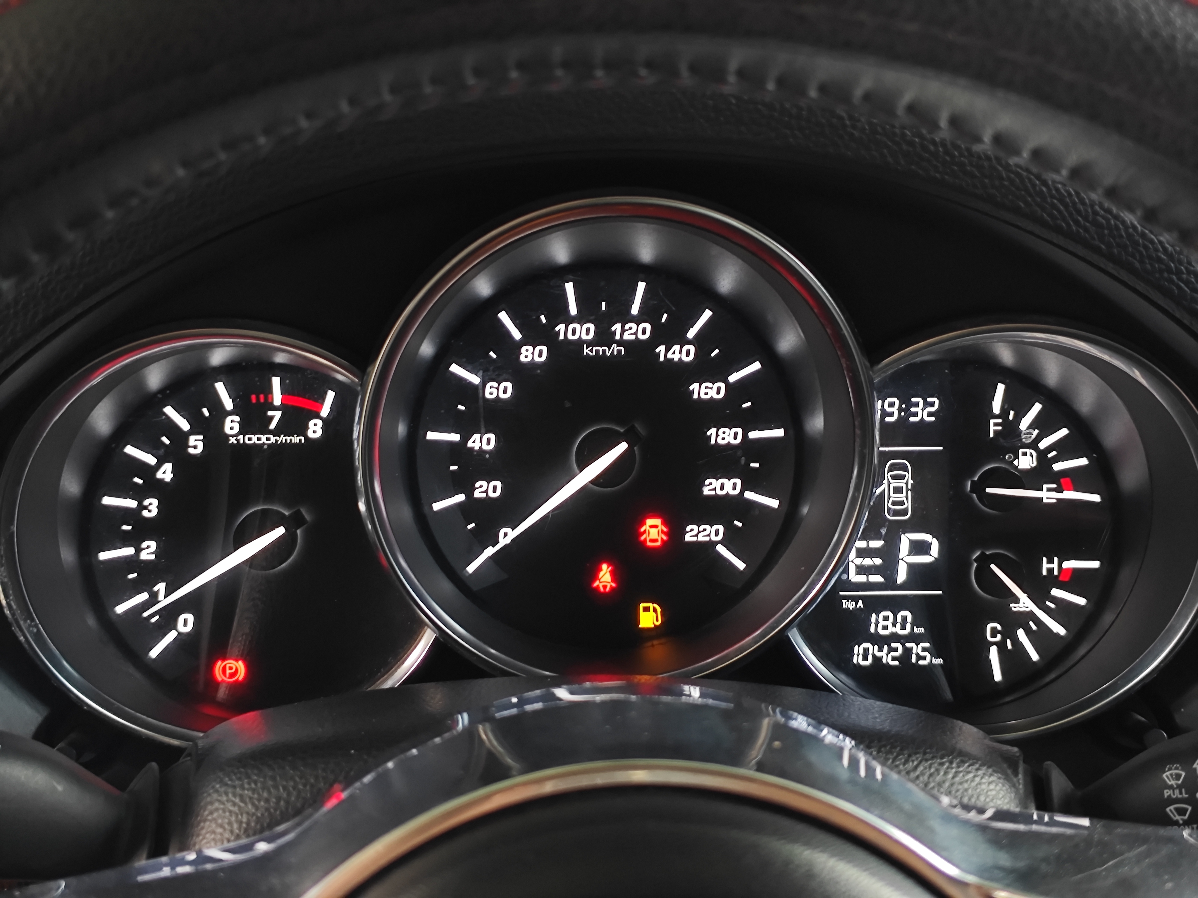 2017 Zotye SR9 — photo 10