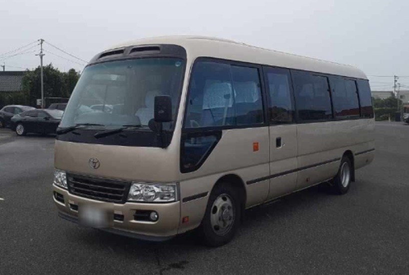 2016 Toyota Coaster — photo 11
