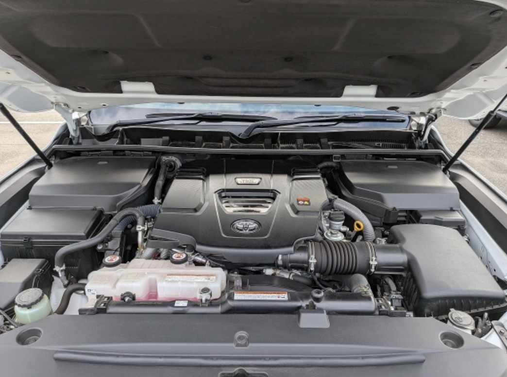 2023 Toyota Land Cruiser Wagon 3DA-FJA300W — photo 3