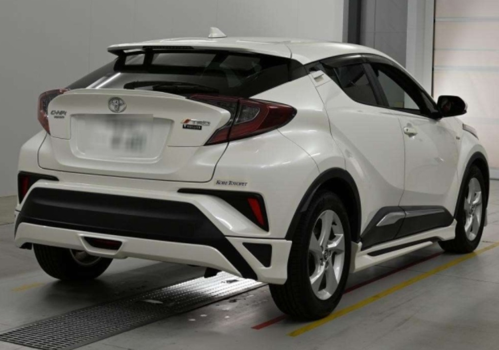 2018 Toyota C-HR S-DBA-NGX10 — photo 12
