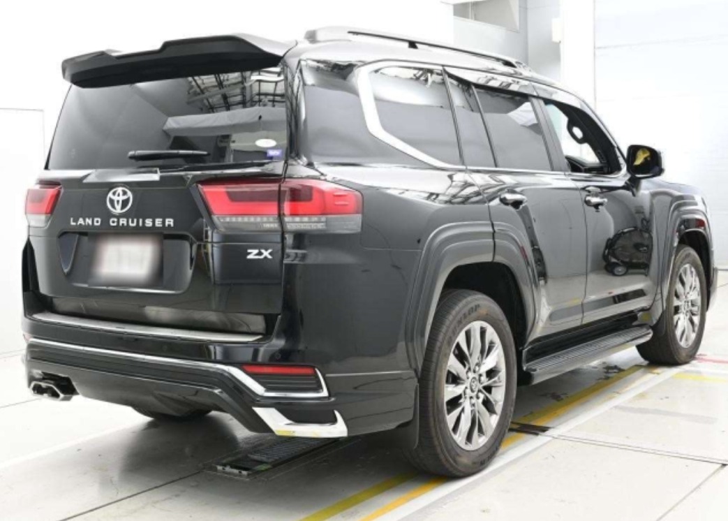 2023 Toyota Land Cruiser Wagon ZX 4WD — photo 13