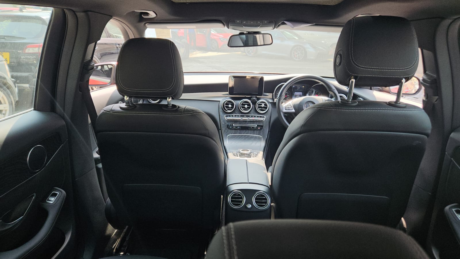 2016 Mercedes-Benz GLC 300 — photo 4