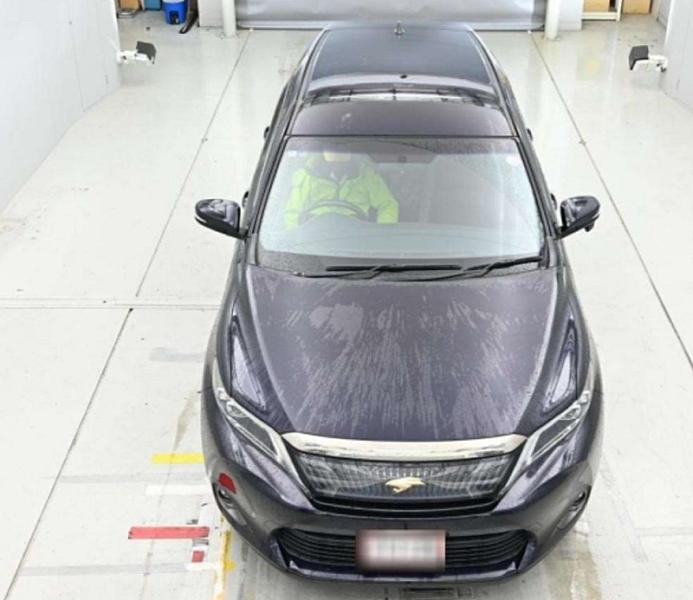 2015 TOYOTA HARRIER 2000