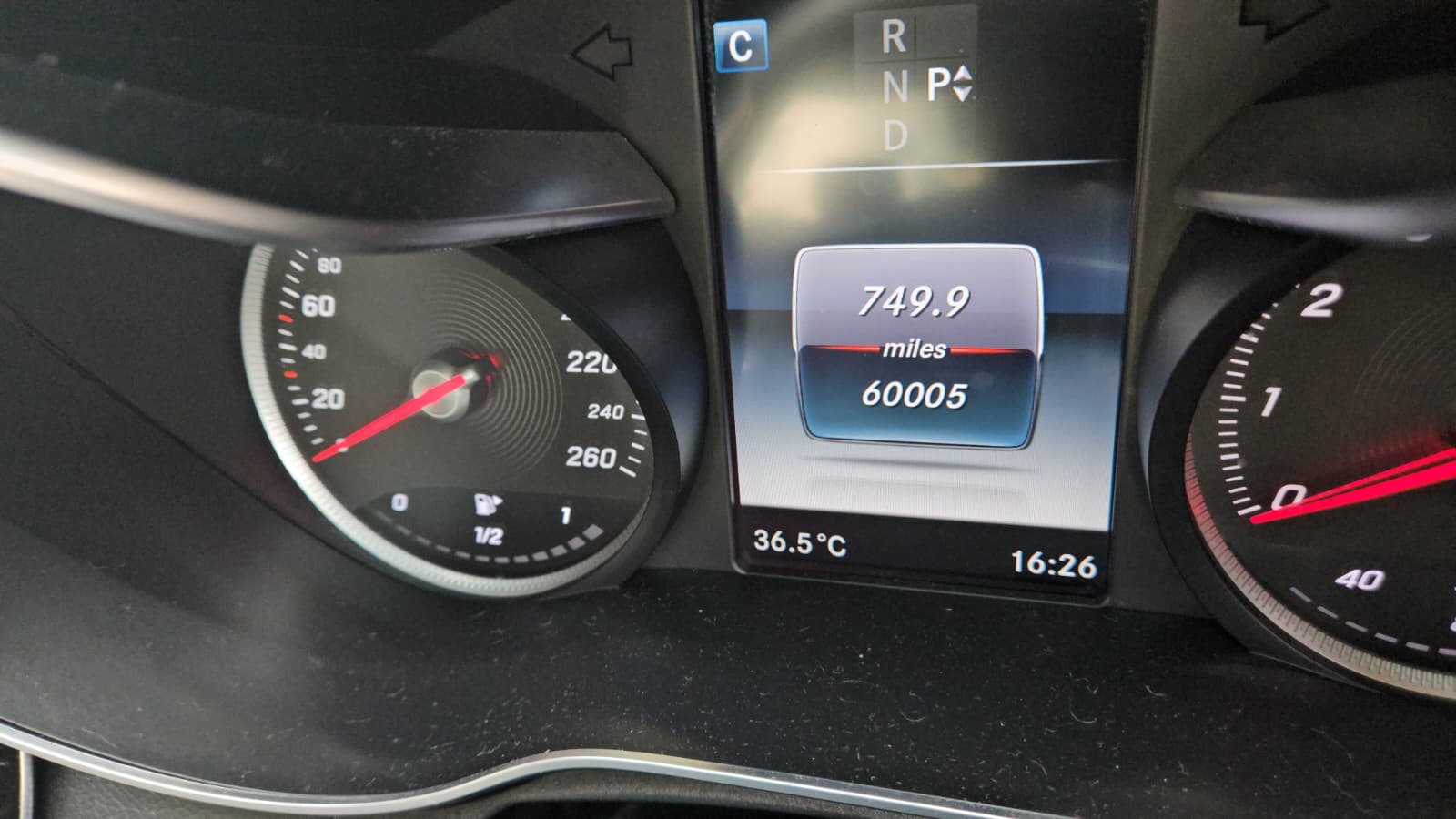 2015 Mercedes-Benz C200 W205 — photo 2