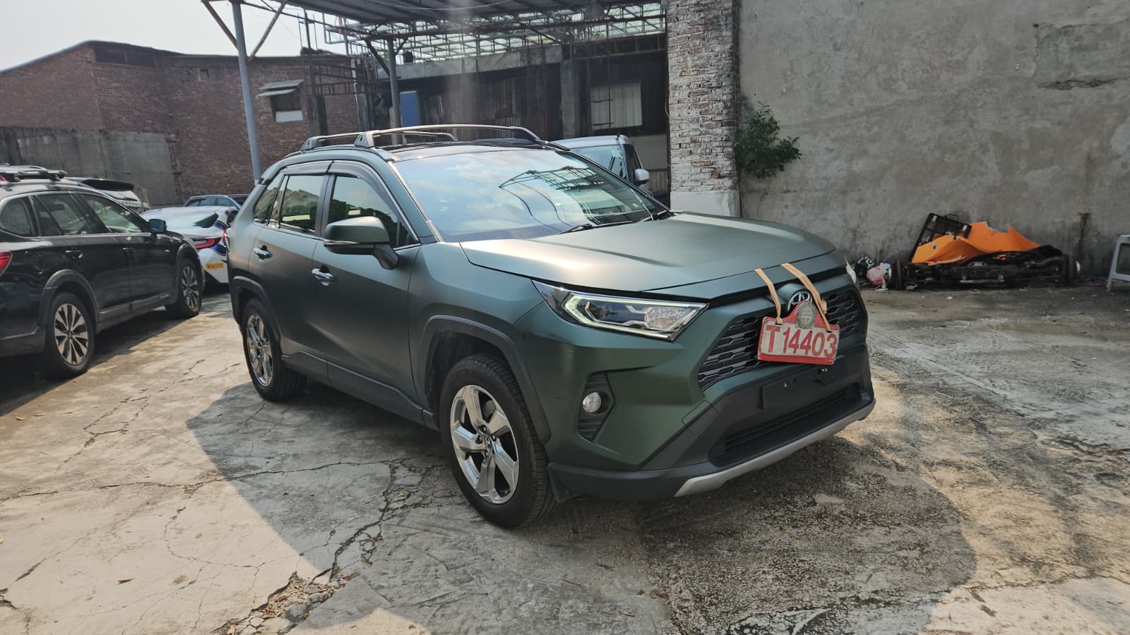 2019 Toyota Rav4  XA50