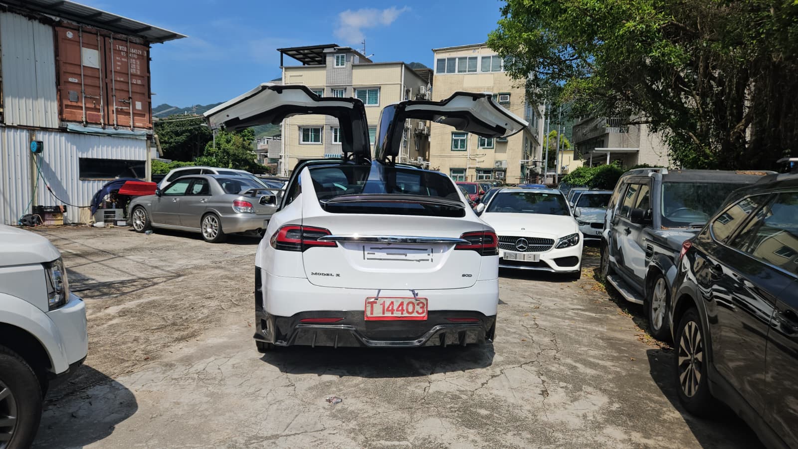 2017 Tesla Model X90D — photo 2