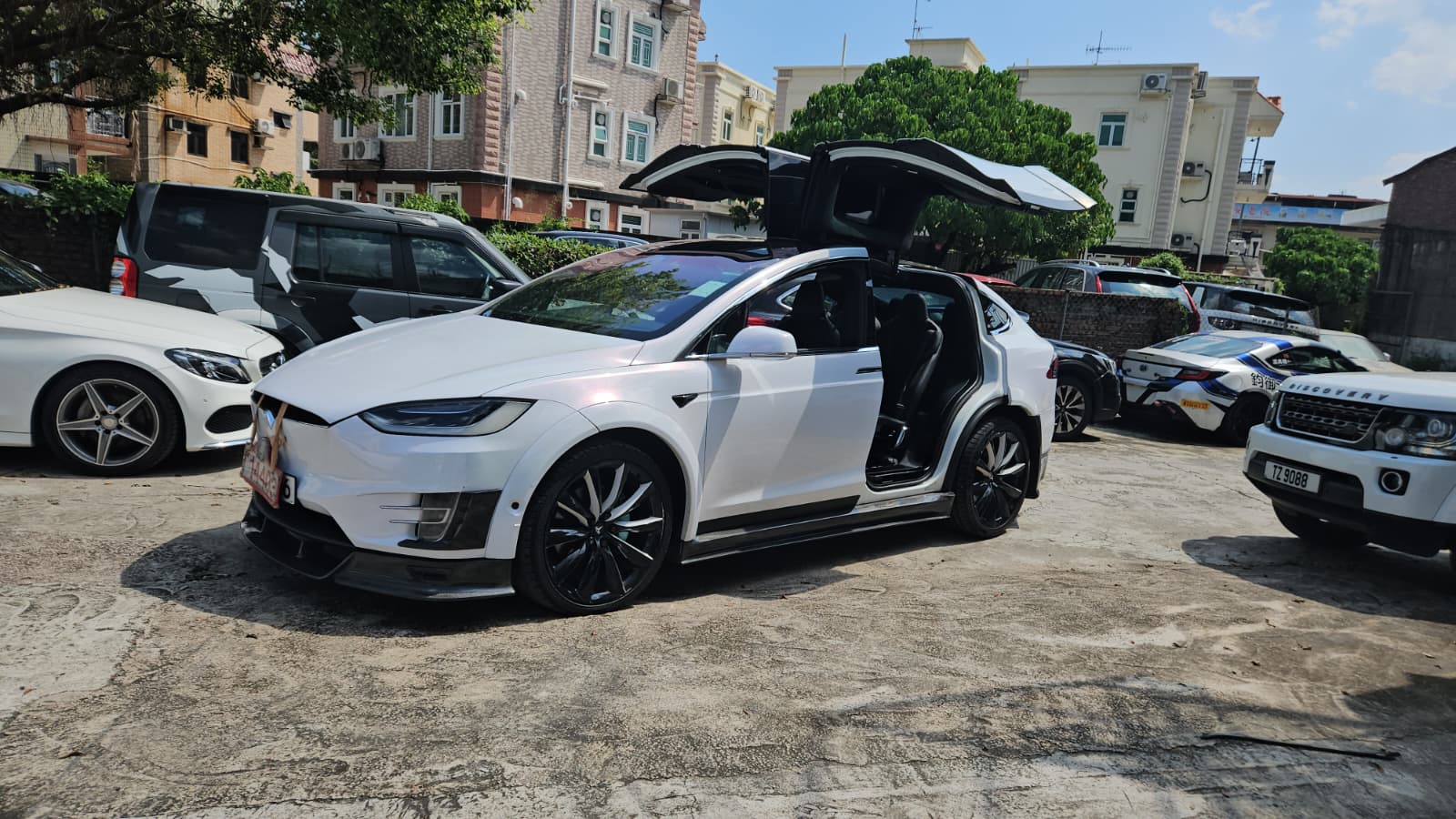 2017 Tesla Model X90D — photo 6