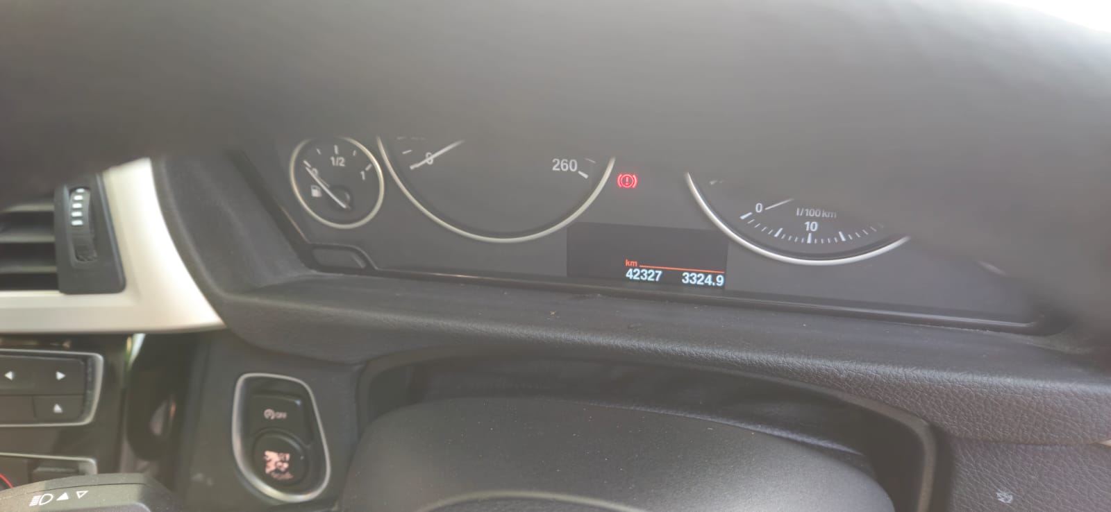 2016 BMW 316i — photo 3