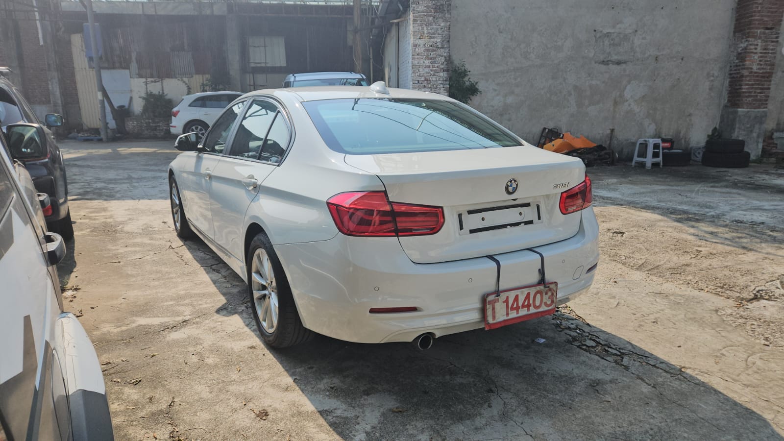 2016 BMW 316i — photo 6