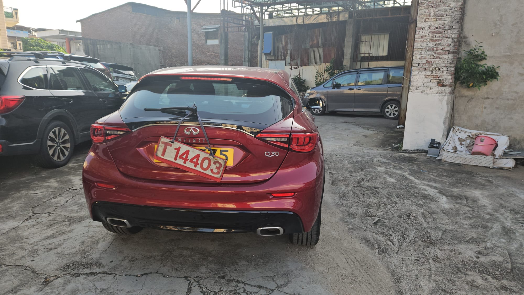 2017 Infiniti Q30 — photo 5