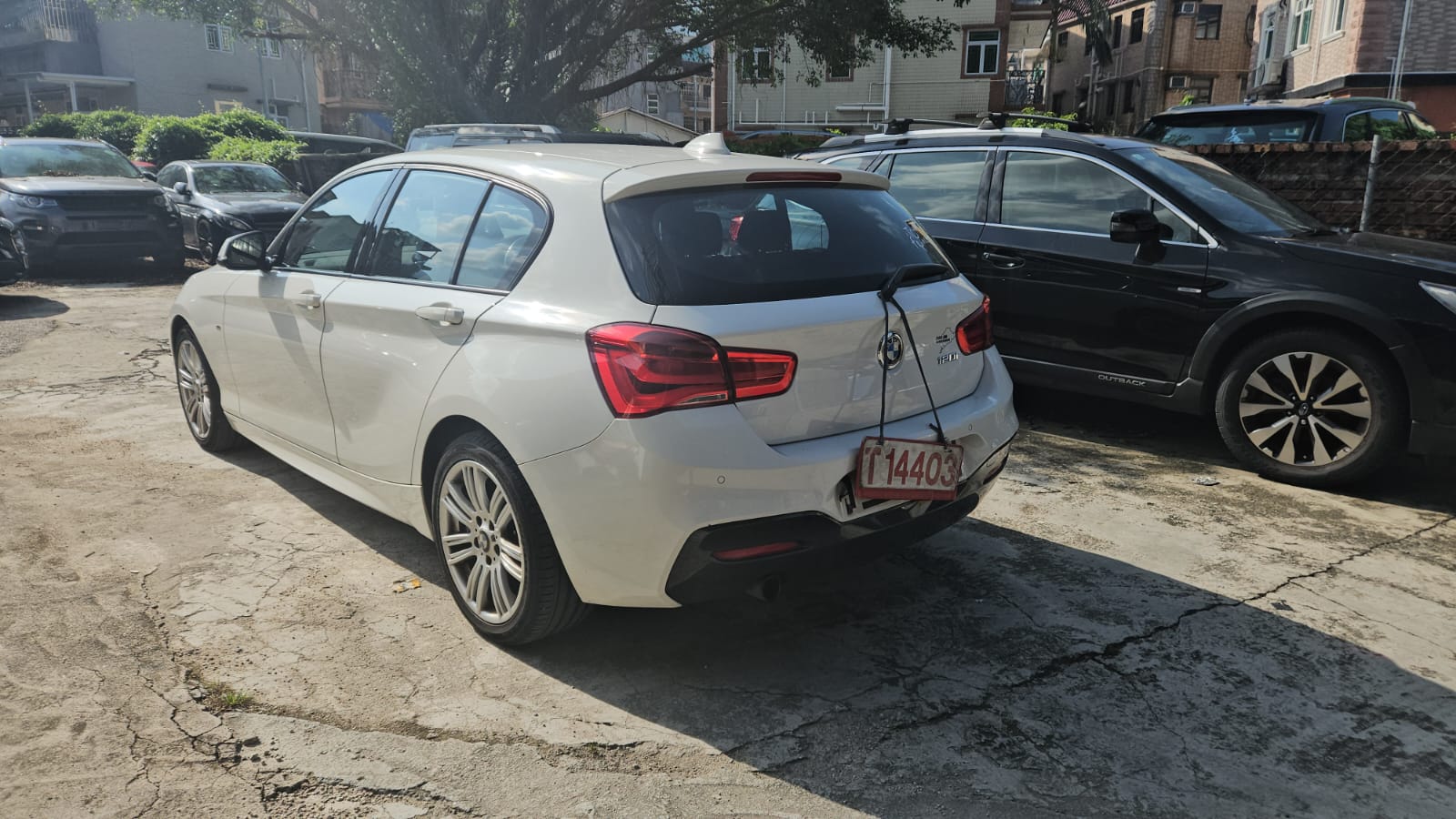 2015 BMW 120i — photo 4